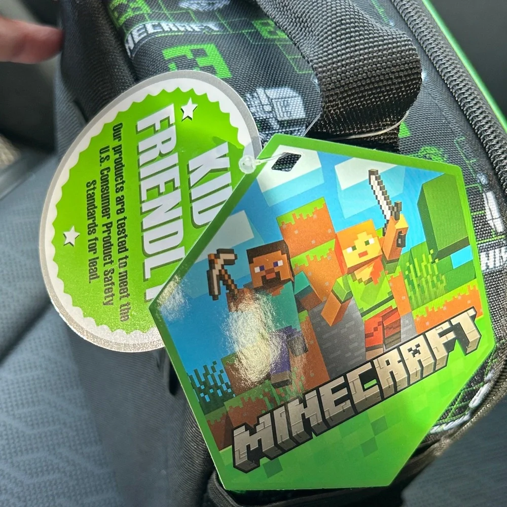 NWT Bioworld Green and Black Minecraft Kids Lunchbox
